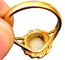 CHESTERFIELDS LONDON. Estate 1930s 9ct Gold Natural Opal Ring