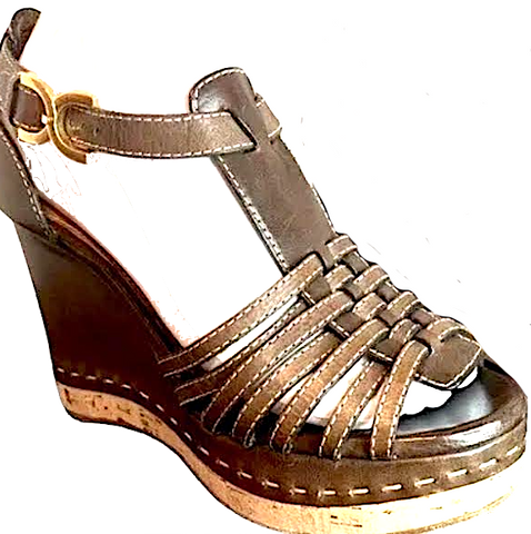 Chloe Paris. Black Leather Lace Up Front Ankle Boots Size 38.5