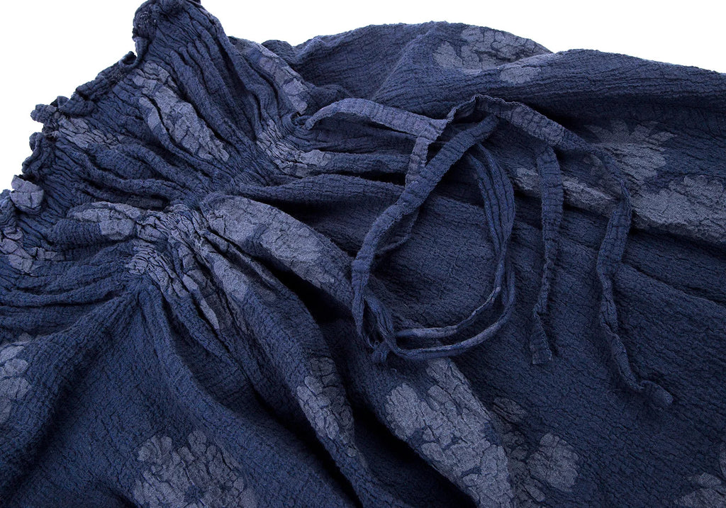 ISSEY MIYAKE JAPAN. "me line" Navy Jacquard Wrinkle Skirt