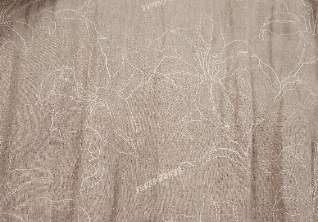 Mademoiselle NON NON JAPAN. Beige Floral Stitch Linen Skirt