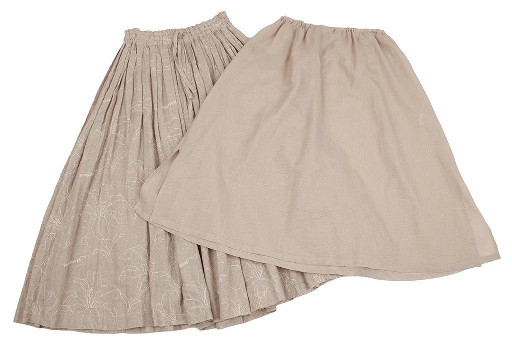 Mademoiselle NON NON JAPAN. Beige Floral Stitch Linen Skirt