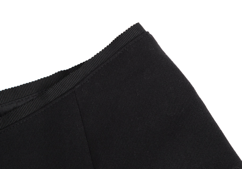 UNITED ARROWS JAPAN. BEAUTY & YOUTH. Black Back Zip Stretch Flare Mini Skirt