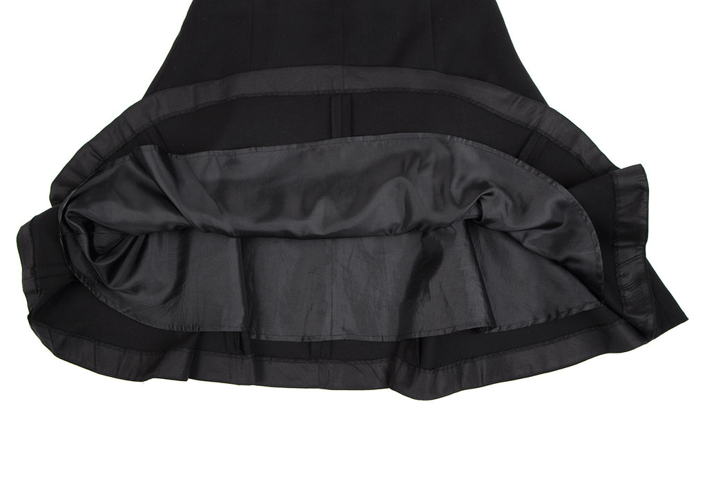UNITED ARROWS JAPAN. BEAUTY & YOUTH. Black Back Zip Stretch Flare Mini Skirt