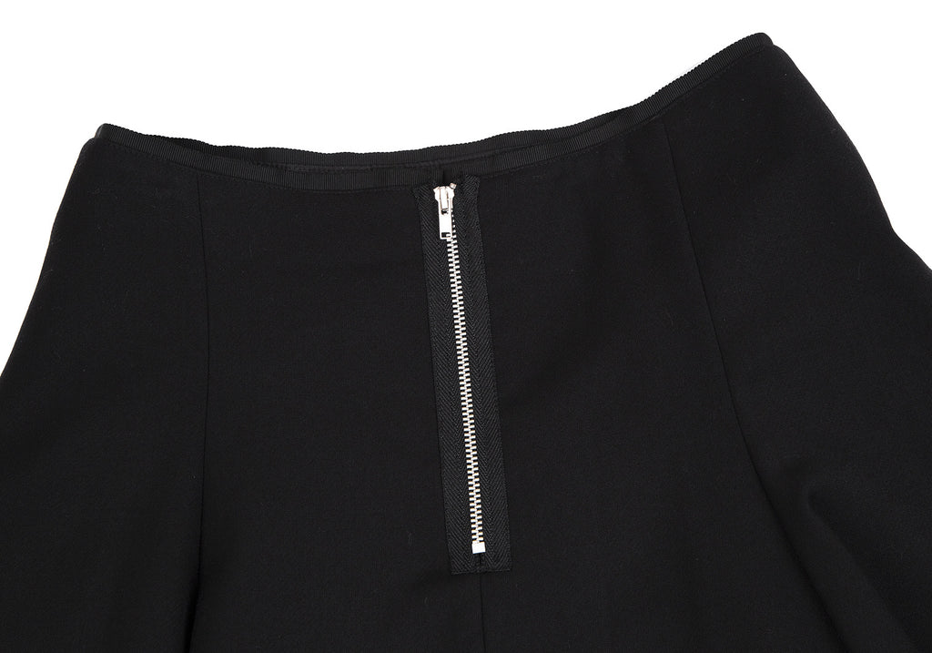 UNITED ARROWS JAPAN. BEAUTY & YOUTH. Black Back Zip Stretch Flare Mini Skirt