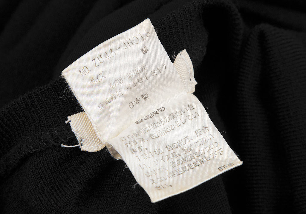 Issey Miyake Japan. "Zucca Line" Black V-Neck Knit Wool Dress