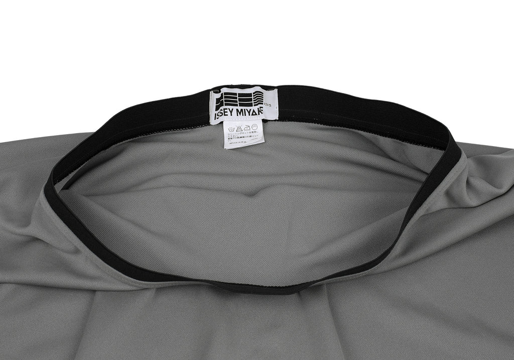 ISSEY MIYAKE JAPAN. 132 5. LINE. Grey PolyTech Blend Drape Skirt