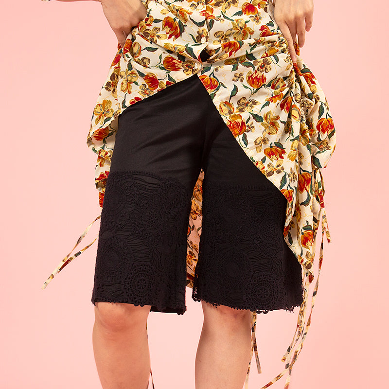 ISSEY MIYAKE JAPAN. HaaT. Black Lace Pasted Shorts