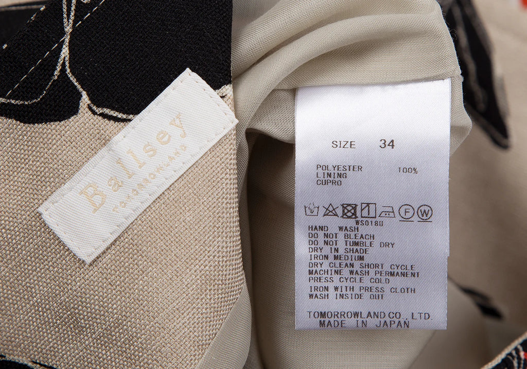 TOMORROWLAND BALLSEY JAPAN. Beige Floral Printed Flare Skirt