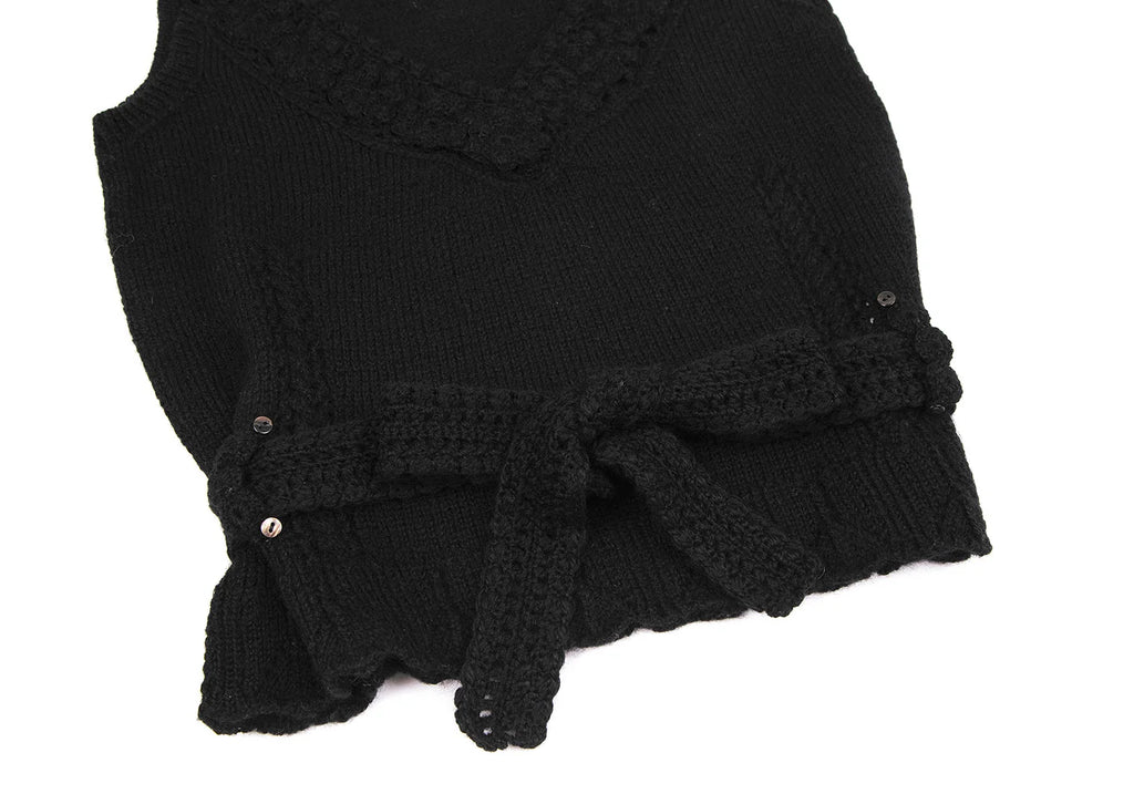 TOMORROWLAND MACPHEE JAPAN. Black Hand Knit Sleeveless Shirt