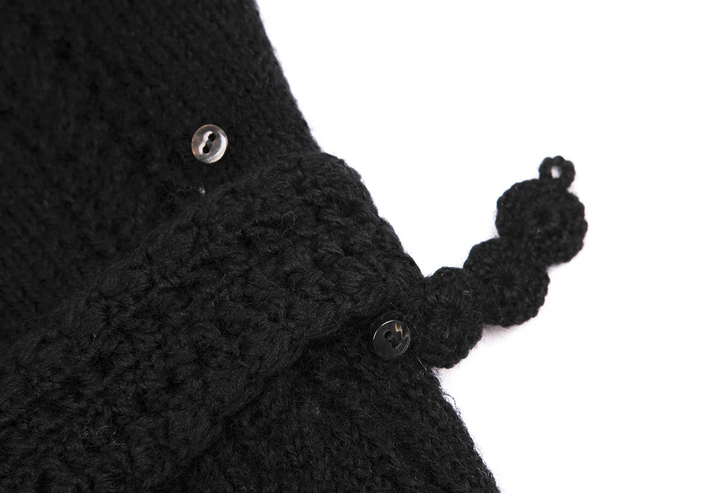 TOMORROWLAND MACPHEE JAPAN. Black Hand Knit Sleeveless Shirt