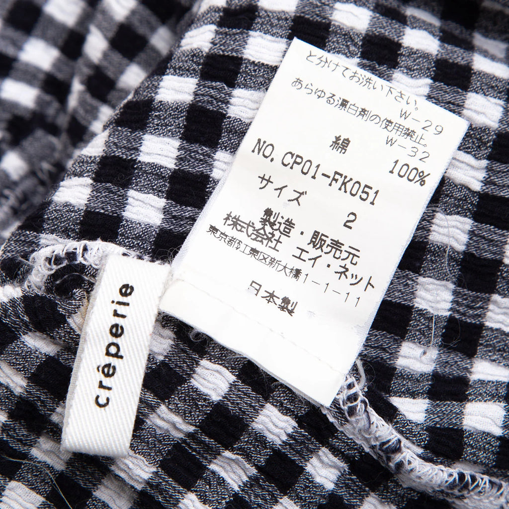 Creperie Japan. White/Black Gingham Check Top