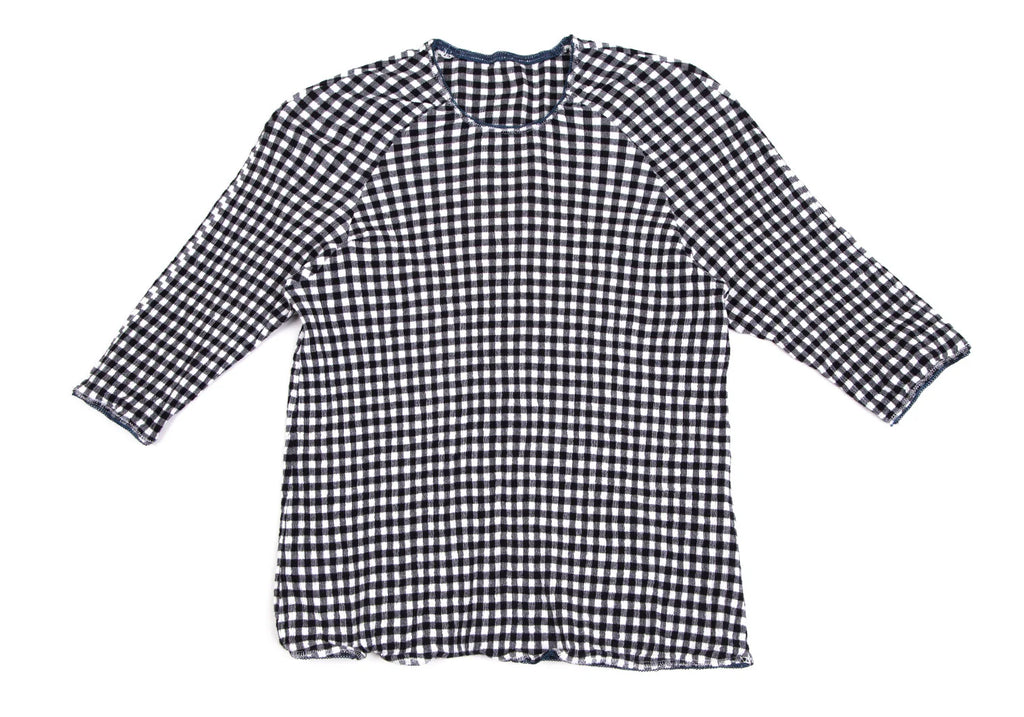 Creperie Japan. White/Black Gingham Check Top