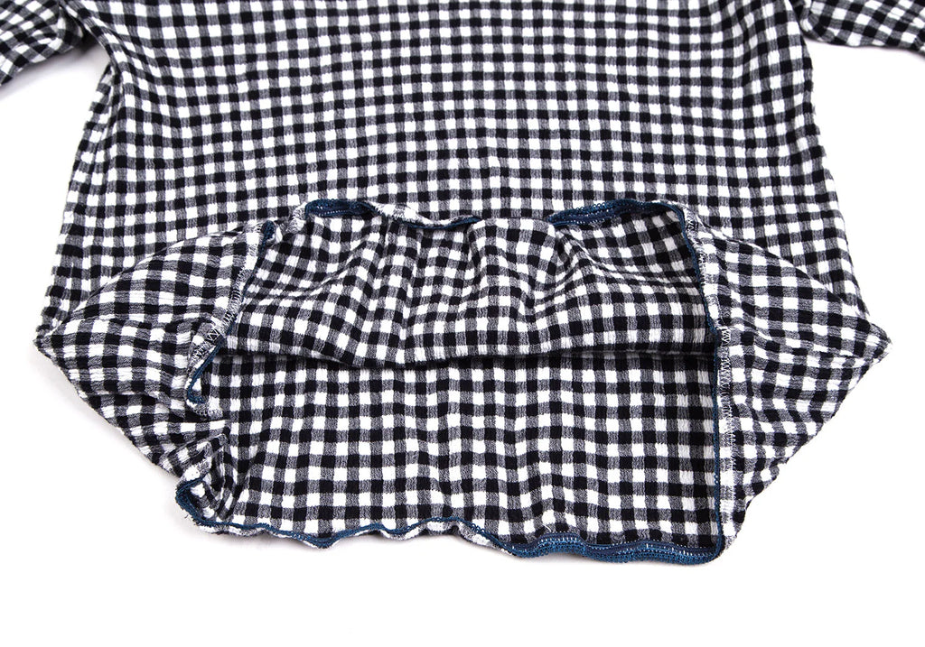 Creperie Japan. White/Black Gingham Check Top