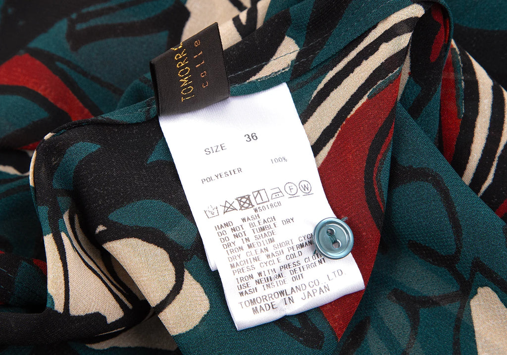 TOMORROWLAND JAPAN. collection Black, Green Abstract Printed Turtle Neck Blouse Black, Green