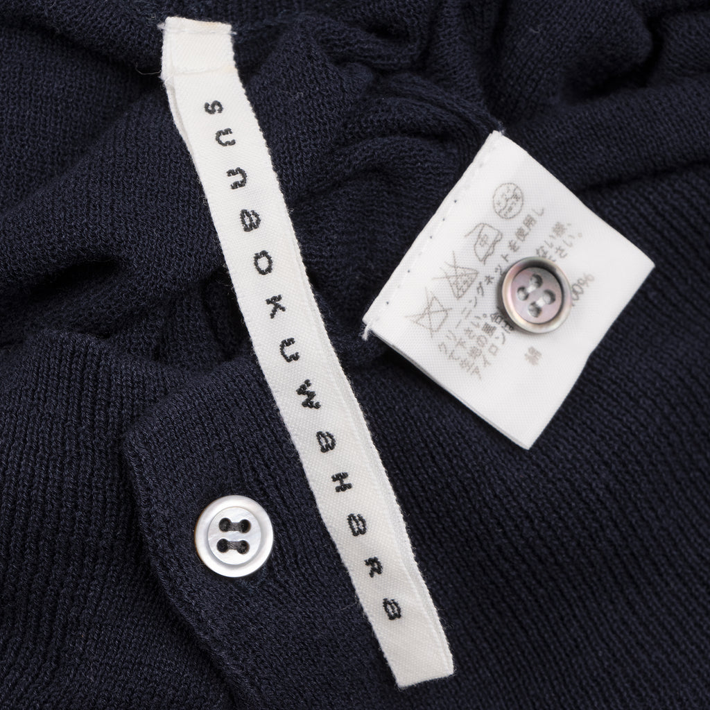 ISSEY MIYAKE JAPAN. sunaokuwahara. Navy Cotton Rib Neck Knit Cardigan Top