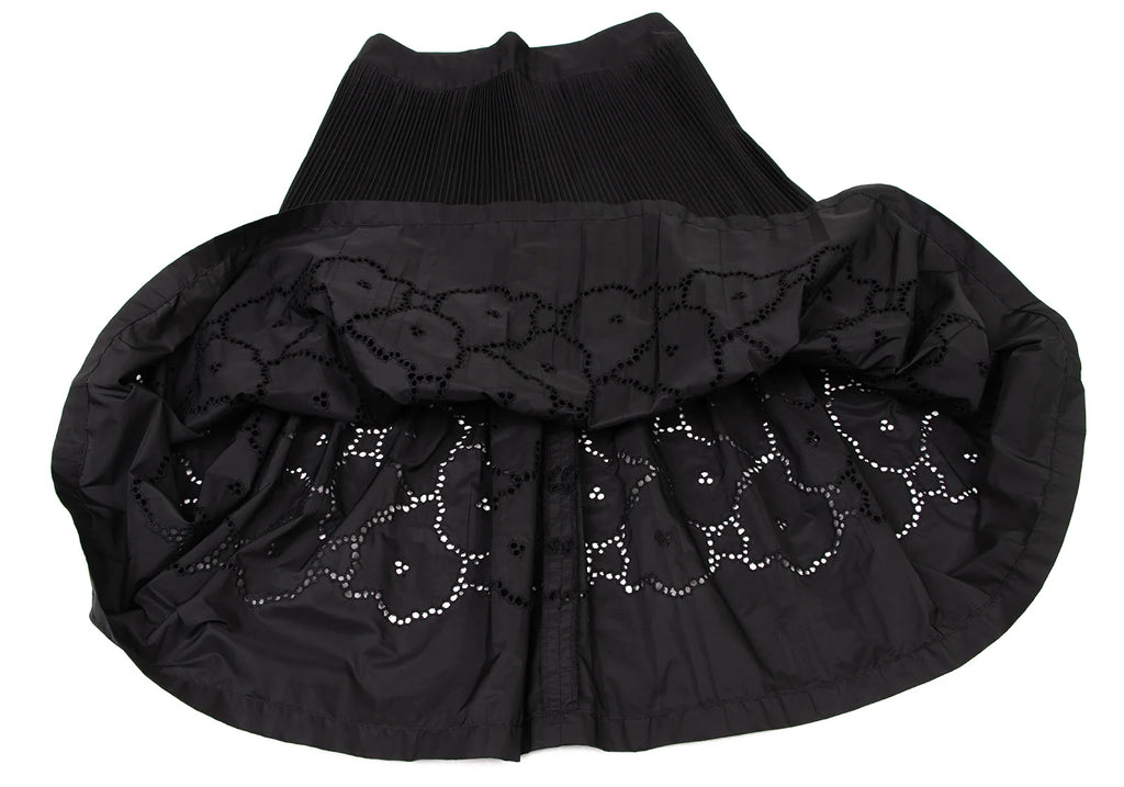 HIROKO KOSHINO PREMIER JAPAN. Black Pleated Hem Lace Skirt