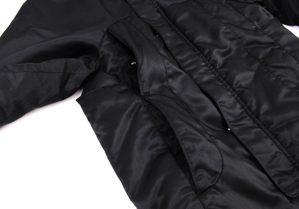ISSEY MIYAKE JAPAN. FINAL HOME. Black Nylon Padded Back Layered Hooded Jacket