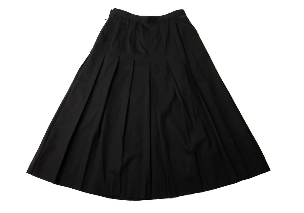 Mademoiselle NON NON Japan. Black Stretch Wool Pleated Skirt