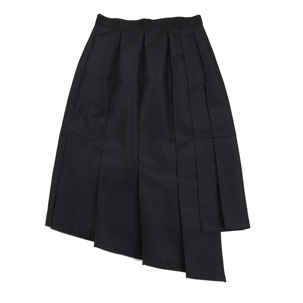 A/T(ATSURO TAYAMA) JAPAN. Black Poly Asymmetry Pleated Skirt