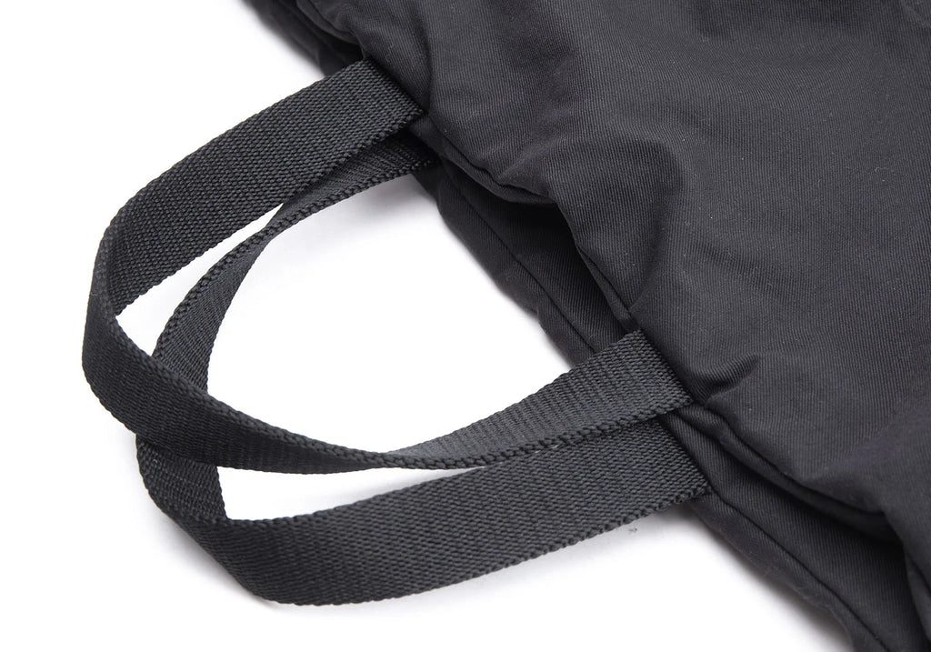 TIDI DAY AND AUGUST JAPAN. Black Large Padding Shoulder Bag