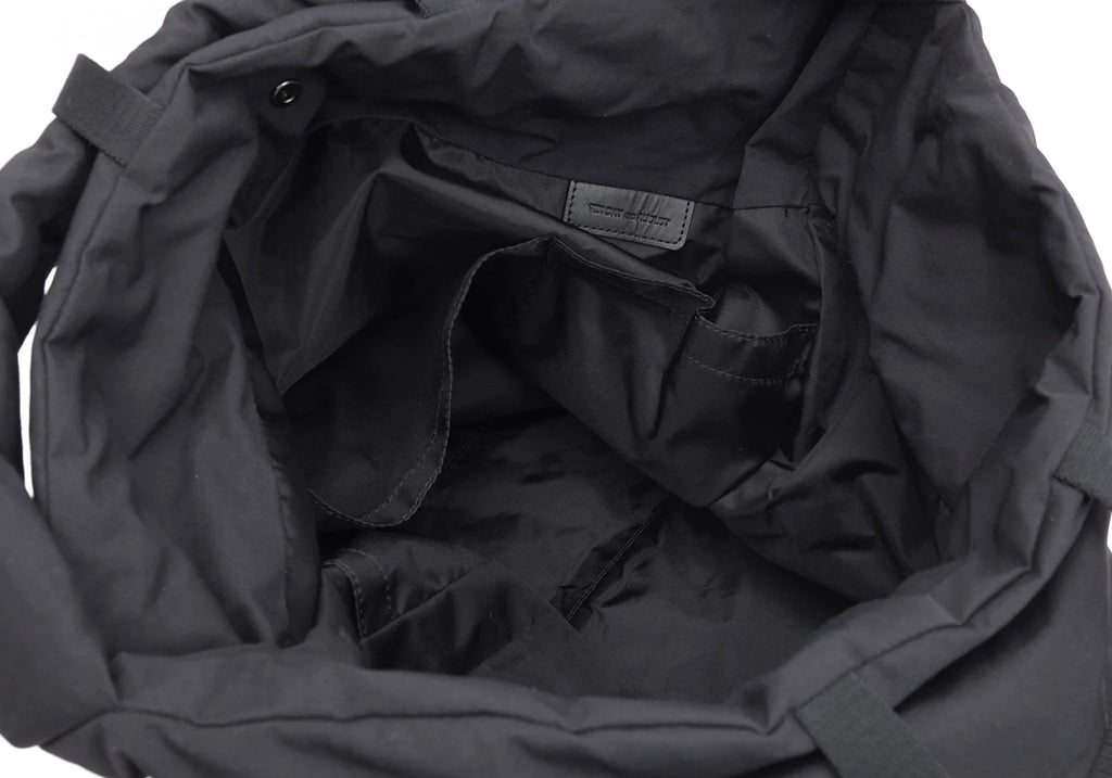 TIDI DAY AND AUGUST JAPAN. Black Large Padding Shoulder Bag