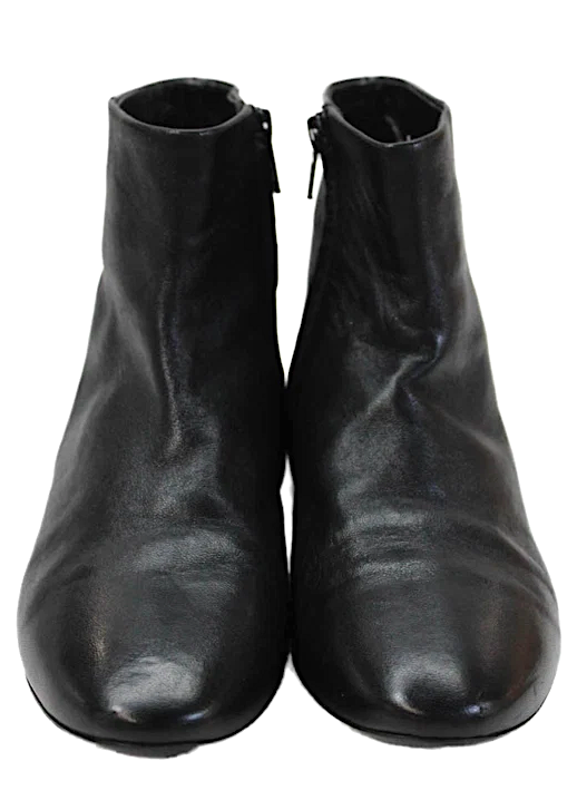 Balenciaga Paris. BlackLeather Studded Ankle Boots Size 37.5