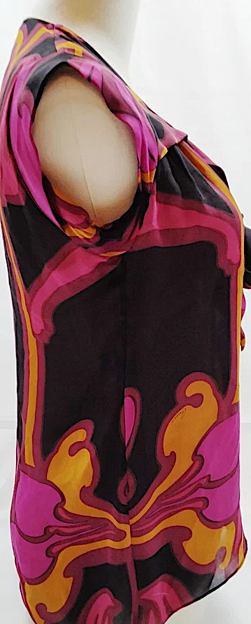 Gucci Italy. Vintage Silk Abstract Top