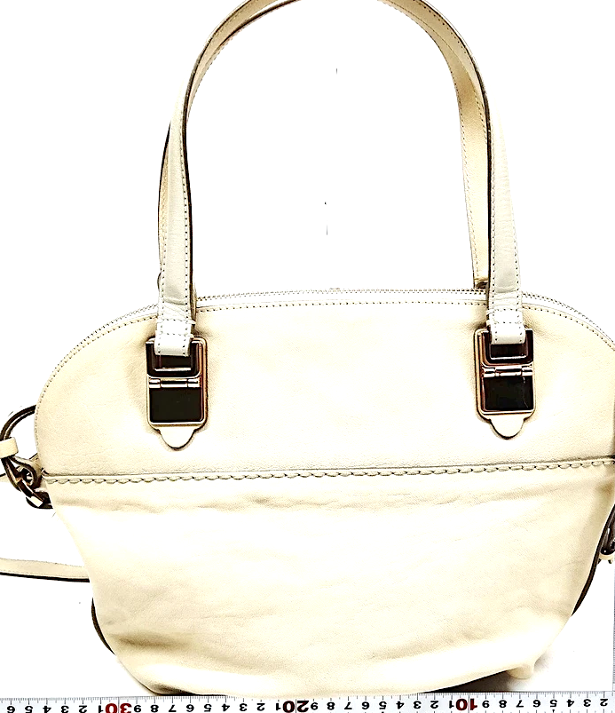Chloe Paris. Beige Leather Vintage Shoulder Bag