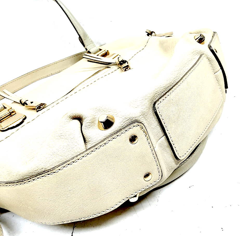 Chloe Paris. Beige Leather Vintage Shoulder Bag