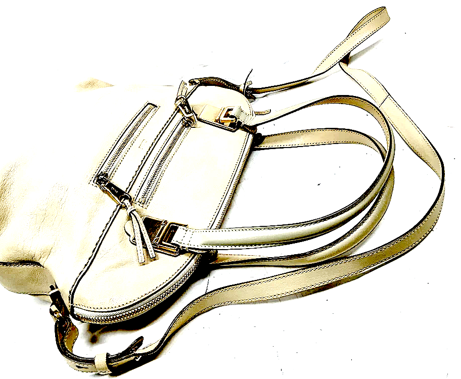 Chloe Paris. Beige Leather Vintage Shoulder Bag