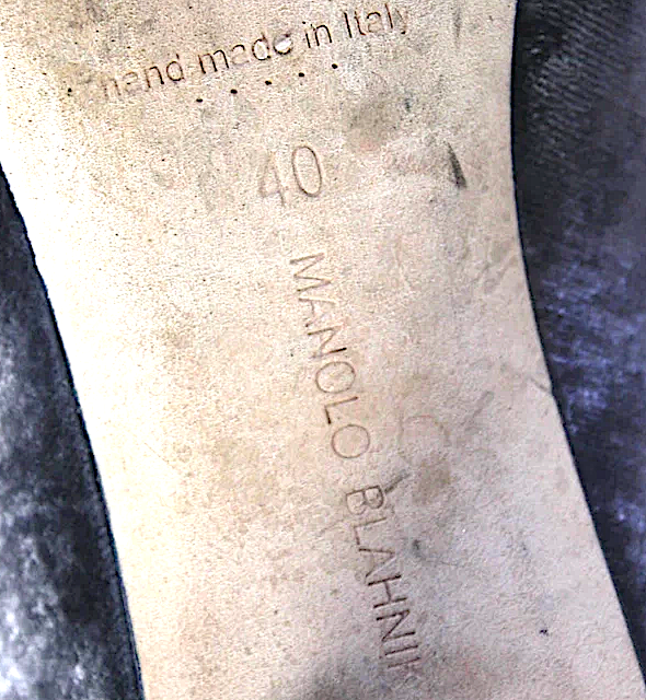 Manolo Blahnik Paris. Vintage Gray Velvet Pointed Toe Block Heels Ankle Boots