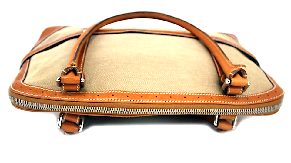 GUCCI ITALY. GG Logo Brown Leather Beige Canvas Shoulder Bag / Handbag