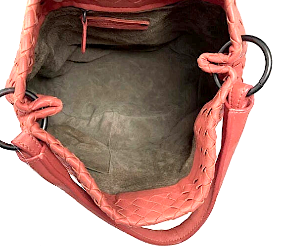 Bottega Veneta Italy. Rare Pink intrecciato Leather Bucket Hobo Style Oval Base Shoulder Bag