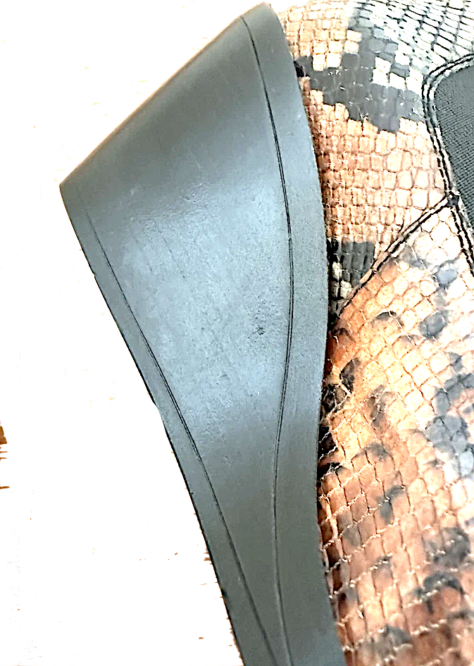 ACNE Studios Sweden. Tan/Brown Snakeskin Leather Ankle Boots Size: 39/9