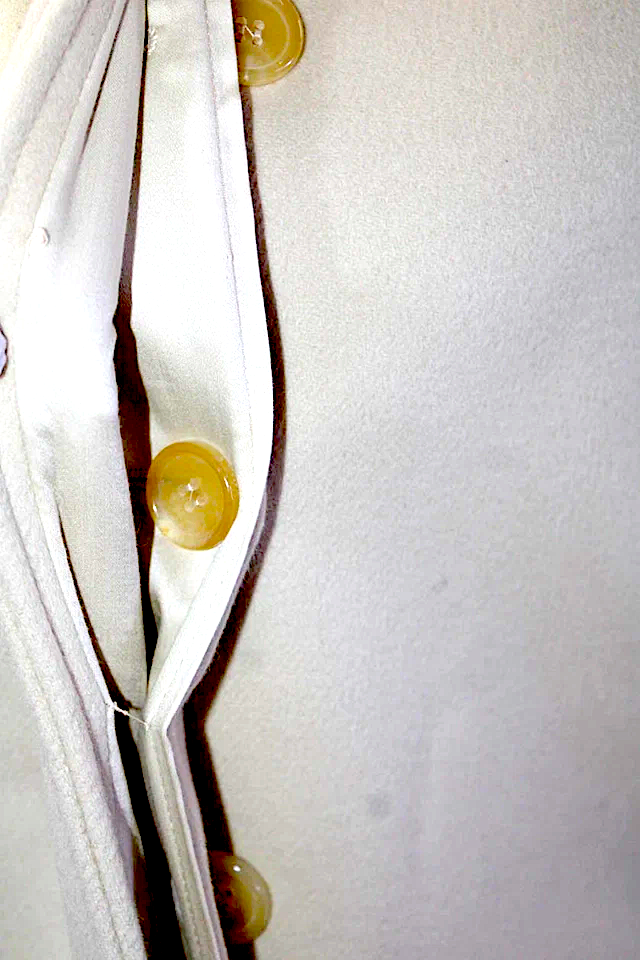 Chloe Paris. Pale Beige Wool Button Down Long Sleeves Coat