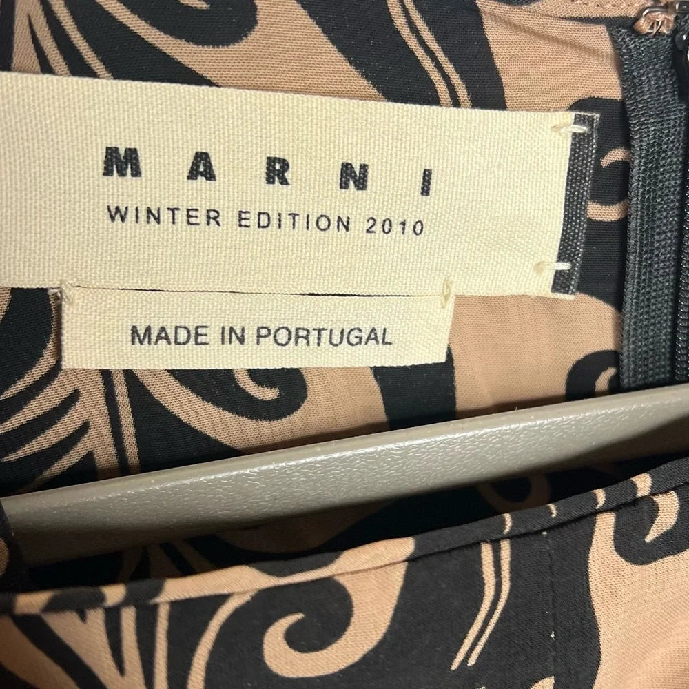 MARNI ITALY. 2010 Winter Collection Long Sleeve Blouse