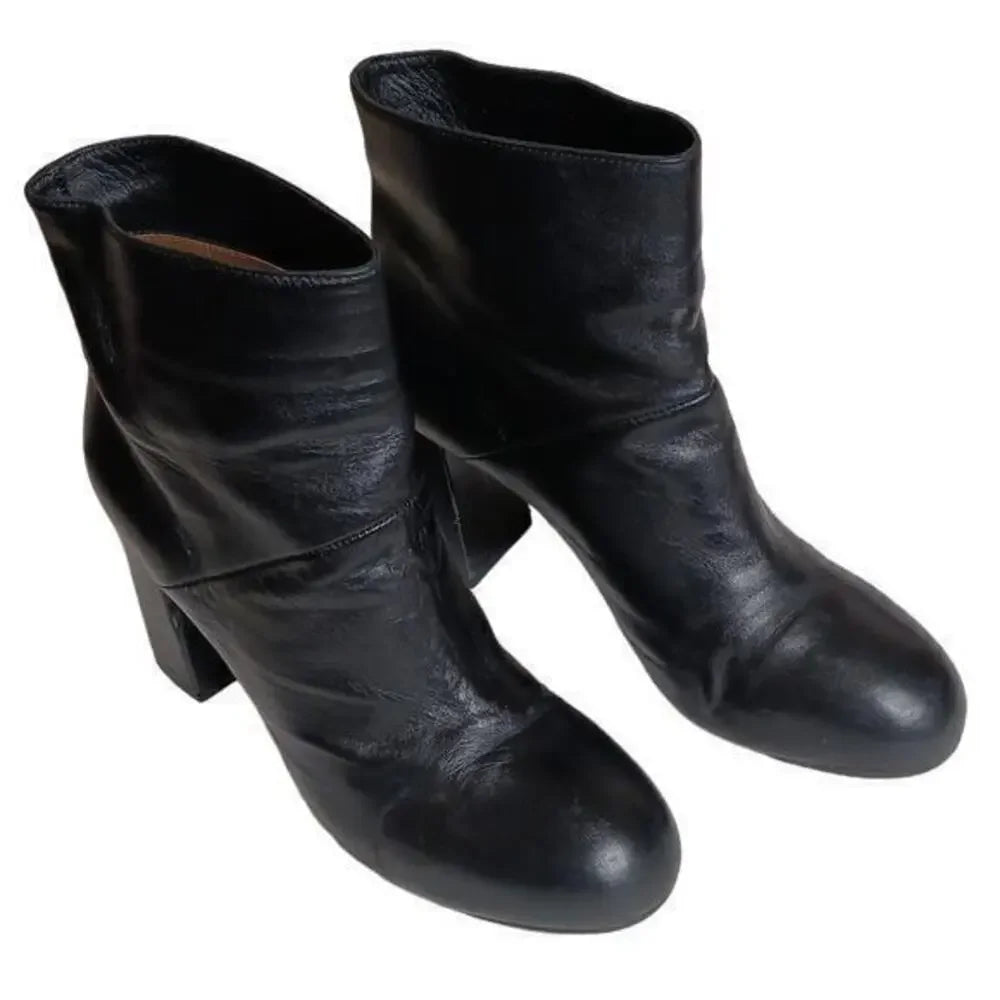 MARNI ITALY. Black Lambskin Leather Ankle Booties Moto Style Heeled Boots