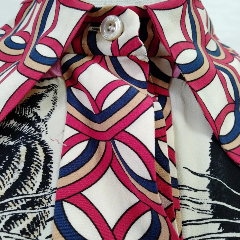Gucci Italy. Vintage Alessandro Michele Design. Silk Abstract Print Top