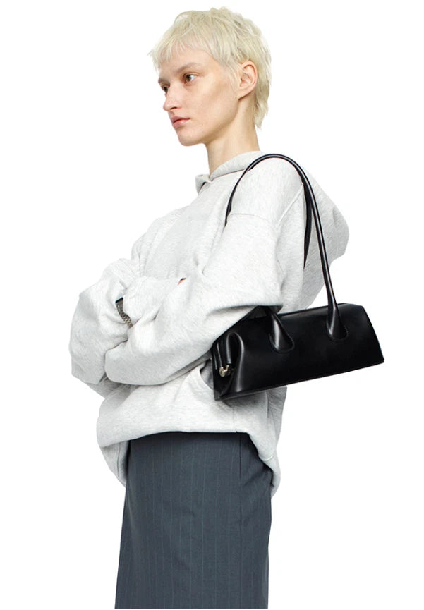 OSOI SEOUL/PARIS. NEW. NWOT. BLACK MINI Minimalist Designer Shoulder Bag