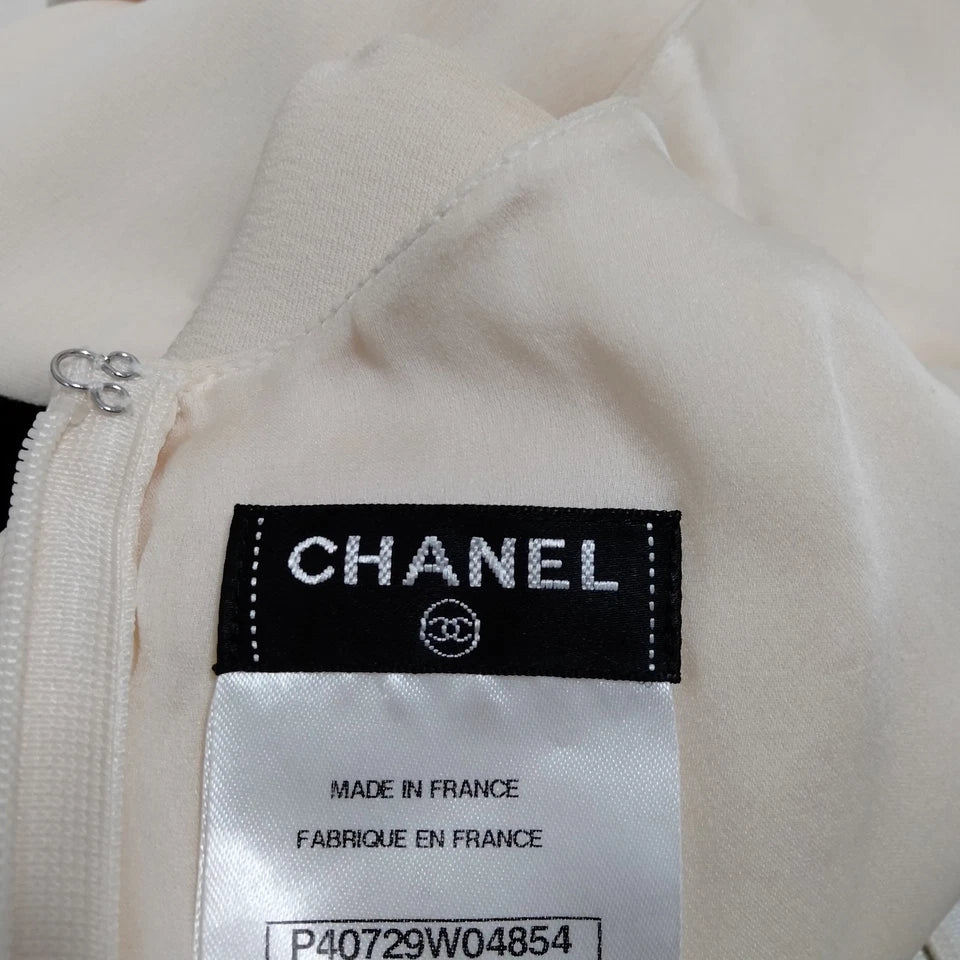 Chanel Paris. Black/White Silk/Poly Blend Sleeveless Dress
