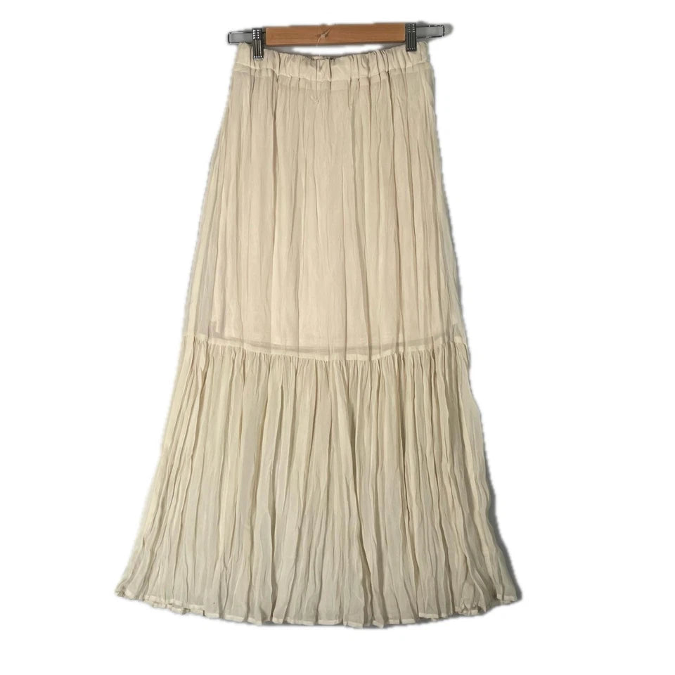 KASTANE JAPAN. Long Off White Skirt