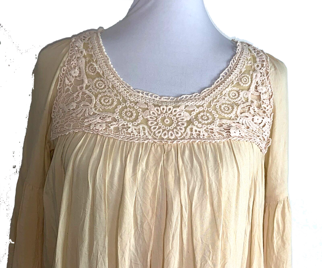 Lowry's Farm Japan. Cream Prairie Style Shift Dress