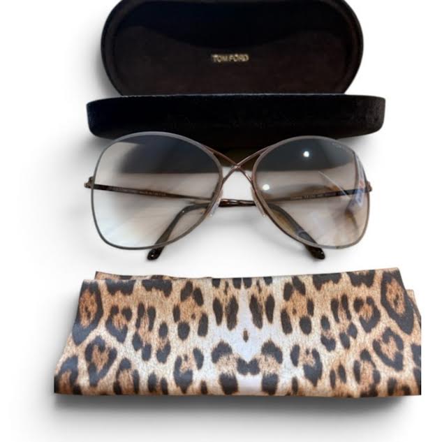TOM FORD. Vintage Brown Gradient Lens Sunglasses w/Case