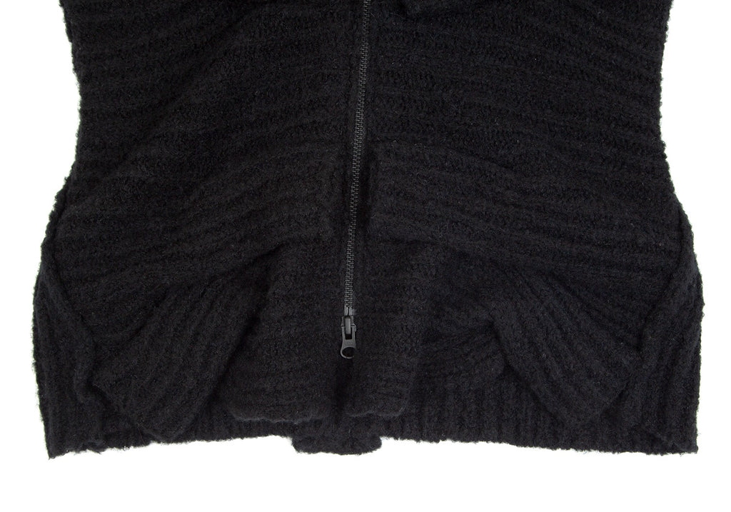 Yohji Yamamoto Japan. FEMME. RAGNE KIKAS Front Design Black Knit Jacket