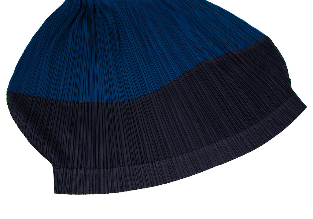 ISSEY MIYAKE JAPAN. PLEATS PLEASE Pleated Blue, Navy By Color Skirt