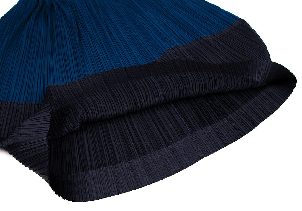 ISSEY MIYAKE JAPAN. PLEATS PLEASE Pleated Blue, Navy By Color Skirt