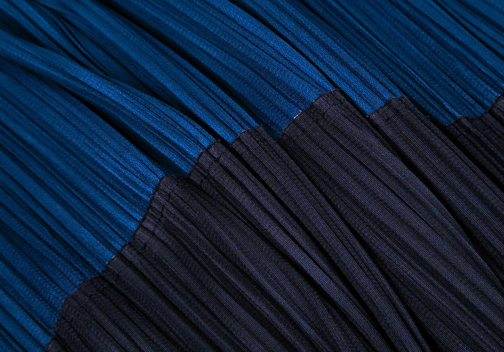 ISSEY MIYAKE JAPAN. PLEATS PLEASE Pleated Blue, Navy By Color Skirt