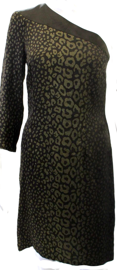 Gucci Italy. Black Silk Sheath Leopard Print Knee Length 3/4 Sleeve Dress