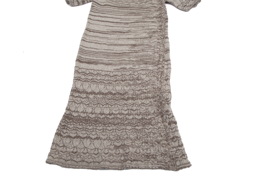 Chloe Paris. Beige Wool/Angora Knit Jacquard Knit Short Sleeve Dress