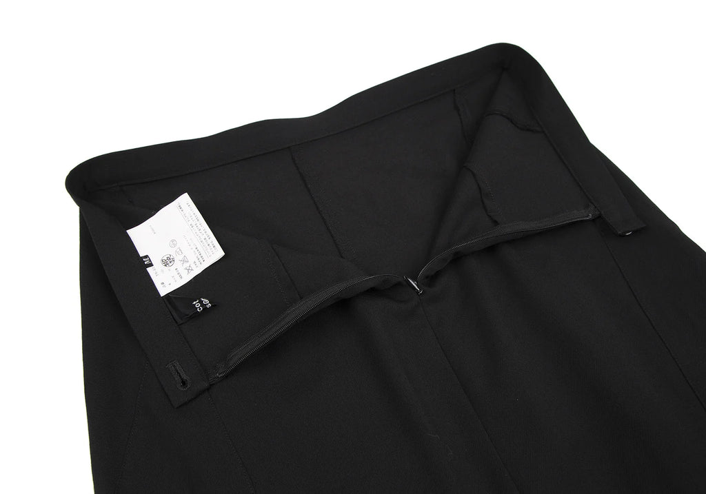 COMME des GARCONS JAPAN. TRICOT. Wool Black Gabardine Tuck & Dart Design Skirt